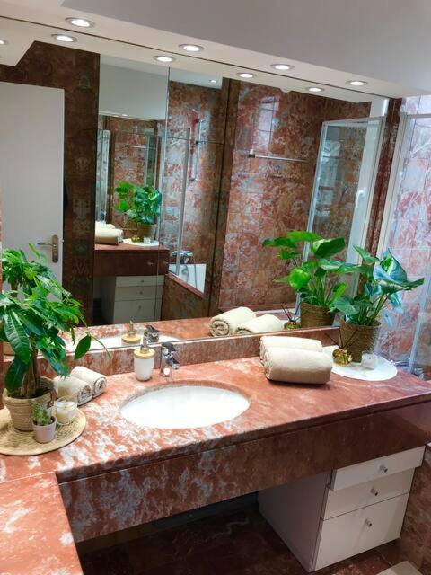 Renovated Flat With Loggia - Gare Part-Dieu 5Min ليون المظهر الخارجي الصورة